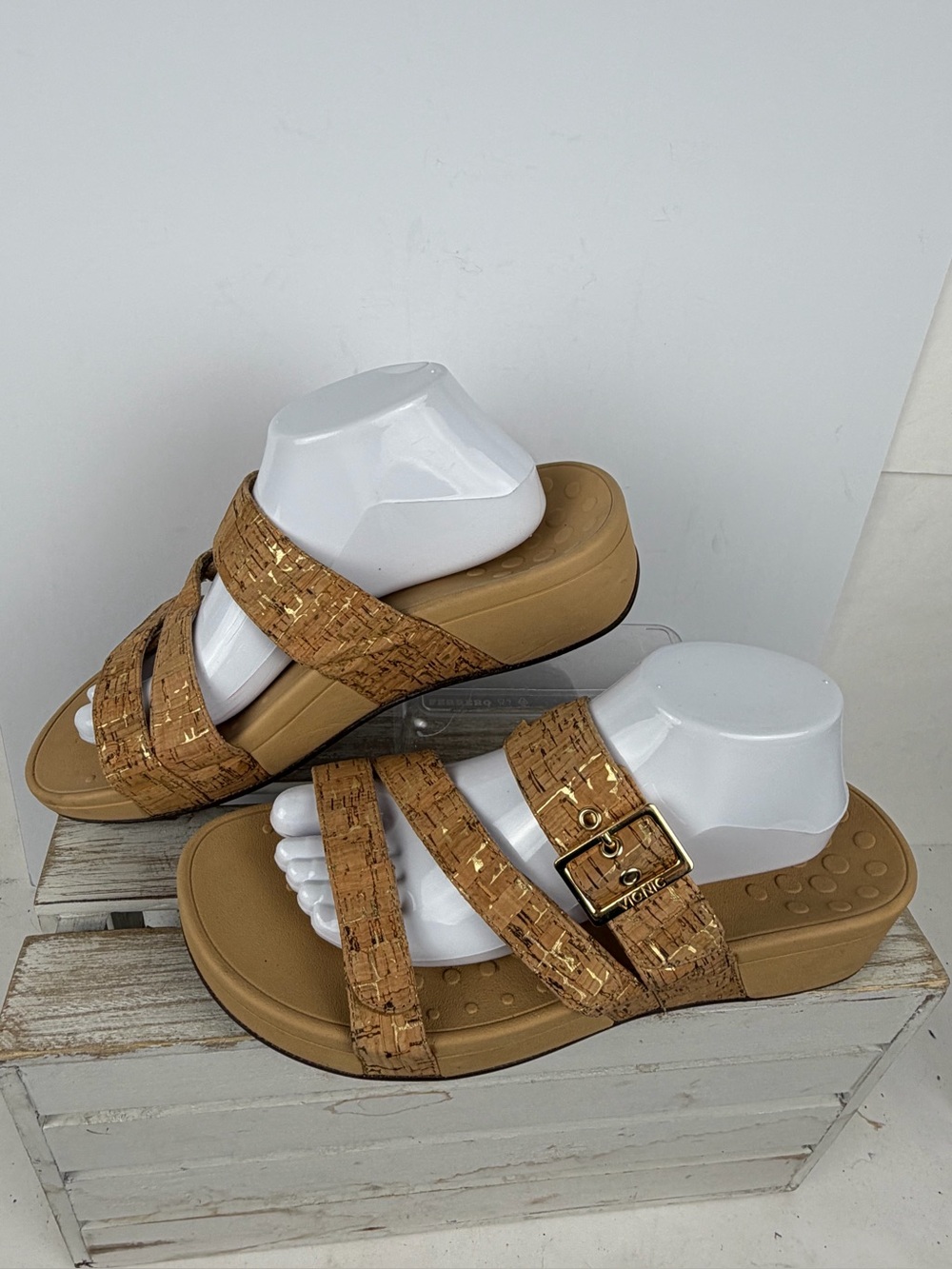 Vionic Pacific Rio platform sandals cork upper size 11 Wide - Picture 4 of 16
